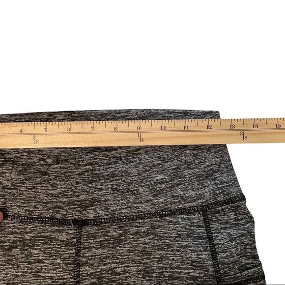 Adidas Grey Cropped Soft Yoga Running Pants Size Small 1307 - Picture 4 of 6